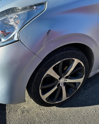 Peugeot 208 cena 13500 przebieg: 184000, rok produkcji 2012 z Góra małe 67